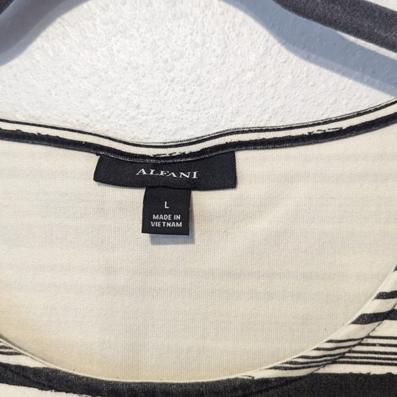 AlfaniTunic Blouse Raw Edge Bubble 3/4 Sleeve Black and Cream Striped - Picture 7 of 8